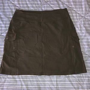 Athlete Stretch Cargo Skirt